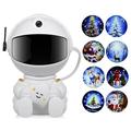 Astronaut care îmbrățișează steaua Lampă proiector de Crăciun - USB Powered
