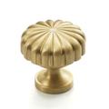 Buton de mobilă Flora din alamă - Gold