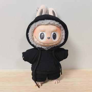 Set costum de trening păpușă Labubu 17cm