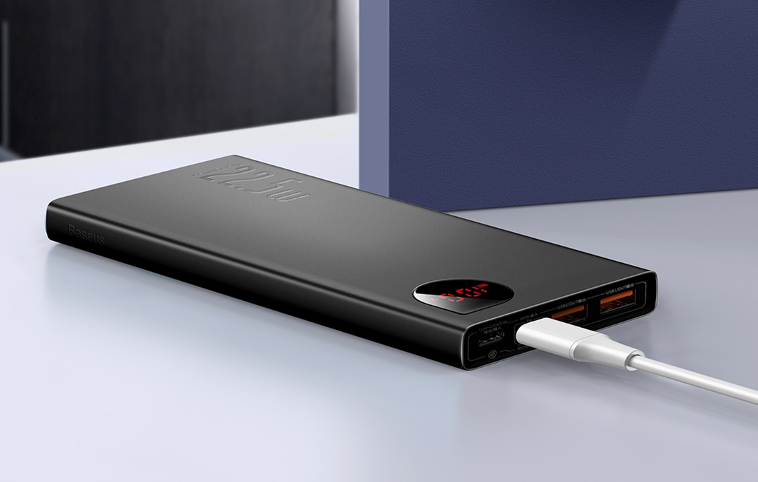 Baseus Adaman Metal Digital Display Power Bank 10000mAh cu cablu USB-C - negru