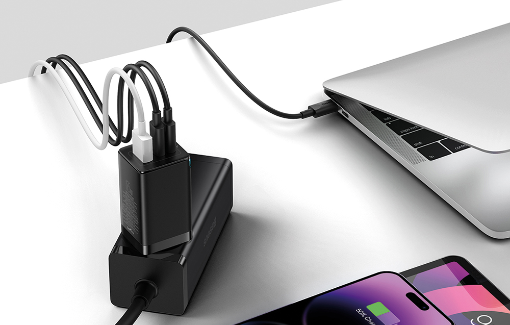 Încărcător de perete Baseus GaN5 Pro 65W - 2xUSB-C, USB-A - Negru