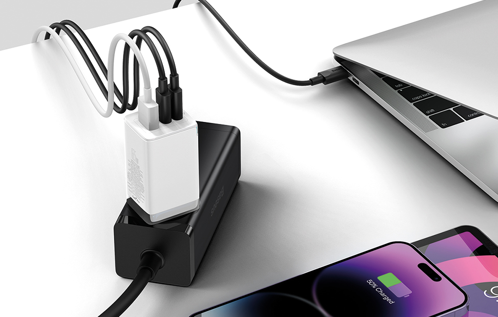 Încărcător de perete Baseus GaN5 Pro 65W - 2xUSB-C, USB-A - alb